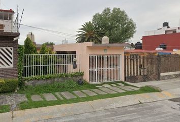 Casa en  C. Pinzón 231, Mz 012, Las Alamedas, 52970 Cdad. López Mateos, Méx., México