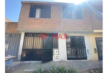 Local comercial en  2w58+x68 San Martín De Porres, Perú