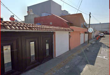 Casa en  Almendros 9, Mz 048, Villa De Las Flores, Coacalco, Estado De México, México