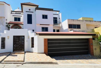 Casa en  Cerro De San Andrés 1939, Colinas De San Miguel, Culiacán, Sinaloa, México