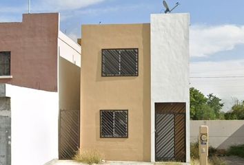 Casa en  Ciruelo, Paseo De La Loma, 66647 Campestre Huinalá, Nuevo León, México