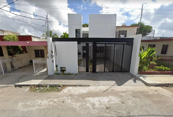 Casa en  Calle 38, Jesús Carranza, Mérida, Yucatán, México