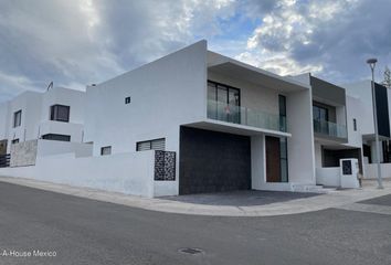 Casa en fraccionamiento en  Condominio Jicuri, Avenida Biznaga, Zibatá, Querétaro, México