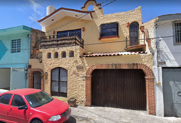 Casa en  Calle Antonio Correa, La Guadalupana, Guadalajara, Jalisco, México