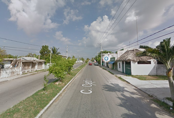 Casa en  Calle Cedro, Del Bosque, Chetumal, Quintana Roo, México