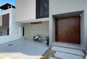 Casa en  Zanda, Boulevard Zanda, León, Guanajuato, México