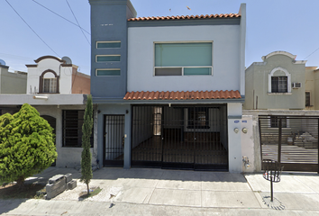 Casa en  Valle De Aragón 1032, Valle De Los Nogales, Ciudad Apodaca, Nuevo León, México