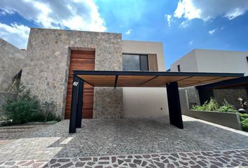 Casa en fraccionamiento en  Altozano El Nuevo Querétaro, Municipio De Querétaro