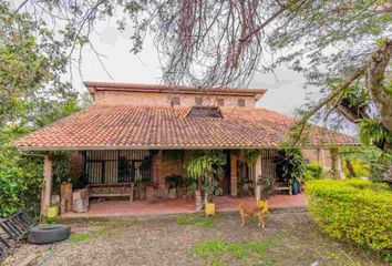 Hacienda-Quinta en  Santa Isabel, Ecuador, Cuenca, Ecuador