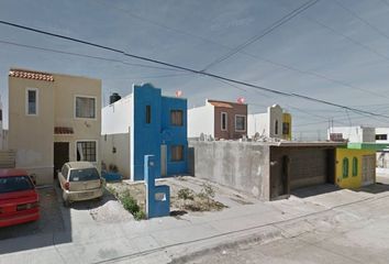 Casa en fraccionamiento en  C. San Valentín 2378, Amistad Ii, 25013 Saltillo, Coah., México