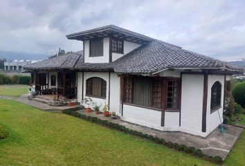 Casa en  Urbanizacion La Viña Alta Bellavista, Tumbaco, Quito, Ecuador