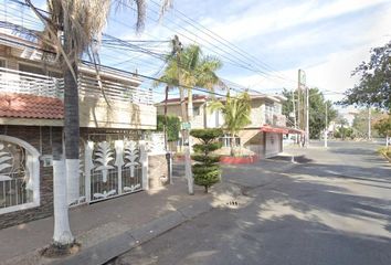 Casa en  Framboyanes, La Tuzania, Zapopan, Jalisco, México