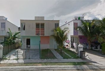 Casa en  Rio Japura, Villas Riviera, Playa Del Carmen, Quintana Roo, México