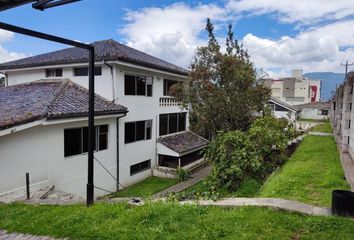 Terreno Comercial en  Mariano Paredes & Moisés Luna Andrade, Quito, Ecuador