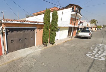 Casa en  Gladiolas, Villa De Las Flores, San Francisco Coacalco, Estado De México, México