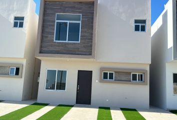 Casa en condominio en  Boulevard Francisco Zarco, Paseo Santa Fé, Tijuana, Baja California, 22663, Mex
