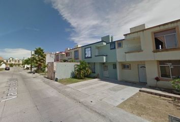 Casa en fraccionamiento en  Valle Del Litchi, Valle Dorado, Mezcales, Nayarit, México