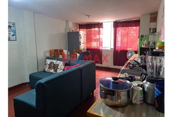 Departamento en  Av Sta Elvira 6015, Los Olivos, Perú