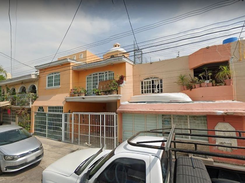 venta Casa en Loma Bonita Ejidal, Zapopan, Zapopan, Jalisco (FDC 194)-  