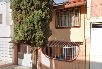 Casa en  Valle De Dnieper, Valle De Aragon 1ra Sección, Ciudad Nezahualcóyotl, Estado De México, México