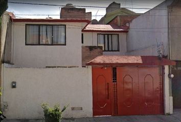 Casa en  Rebeca 155, Unidad Victoria, Toluca De Lerdo, Estado De México, México