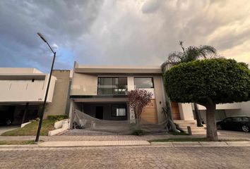 Casa en  Boulevard Europa, Lomas De Angelópolis, San Bernardino Tlaxcalancingo, Puebla, México