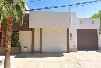 Casa en  Calle Calle Eglantinas 311, Torreón Jardín, Torreón, Coahuila De Zaragoza, México