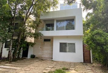 Casa en fraccionamiento en  Aldea Ha, Puerto Morelos, Quintana Roo, México