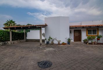 Casa en fraccionamiento en  Hacienda La Cristina, Privada La Cristina 60, Ajijic, Jalisco, México