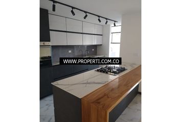 Apartamento en  Castropol, Medellín