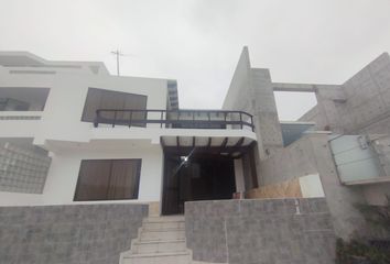 Casa de playa en  Puerto Fiel, Cerro Azul, Perú