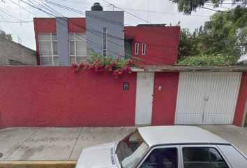 Casa en  Francisco I. Madero 14, Coapa, Ejido Viejo De Sta Úrsula Coapa, 04980 Ciudad De México, Cdmx, México