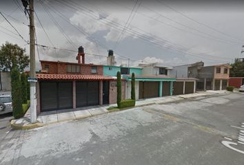 Casa en fraccionamiento en  Ciruelos, Casa Blanca, Metepec, Estado De México, México