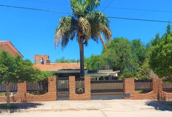 Casa en  Calle Gobernador Ortiz Y Herrera 44, Villa Carlos Paz, Punilla, Córdoba, Arg