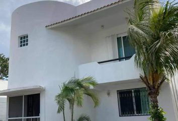 Casa en  Calle 17 S, Forjadores Del Ejido, Playa Del Carmen, Solidaridad, Quintana Roo, 77716, Mex