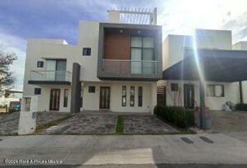 Casa en  Zibatá, Querétaro, México