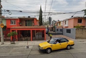 Casa en  Parques Colón, San Pedro Tlaquepaque, Jalisco, México