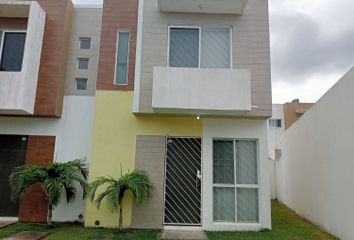 Casa en fraccionamiento en  Medellín, Veracruz De Ignacio De La Llave, Mex