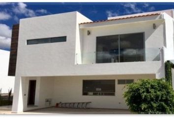 Casa en  Mixtla 18, Lomas De Angelópolis, 72826 San Bernardino Tlaxcalancingo, Puebla, México