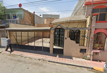 Casa en  Calle Prolongación Ateneo, Zona Centro, Saltillo, Coahuila De Zaragoza, México