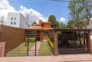 Casa en  Primera De Cedros, Jurica, 76100 Santiago De Querétaro, Qro., México