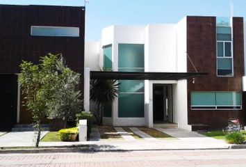 Casa en fraccionamiento en  Riveras Del Campestre Asociación, Rivera Azul, Campestre De Celaya, Celaya, Guanajuato, México