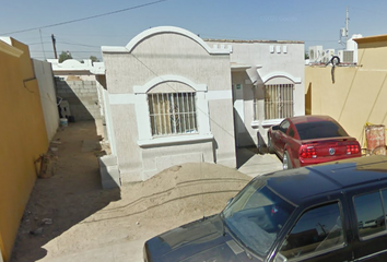 Casa en  Av. Misioneros 46, Misión Del Sol, 83457 San Luis Río Colorado, Sonora, México