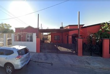 Casa en  Manuel Payno Flores, Constitución, Mexicali, Baja California, México