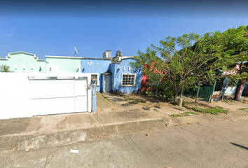 Casa en  Cabeza De Colosal, Santa Fe, Fraccionamiento Ciudad Olmeca, Veracruz, México