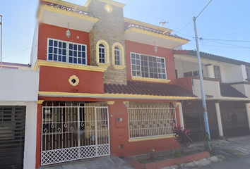 Casa en  Calle Dalias 210, Blancas Mariposas, Villahermosa, Tabasco, México