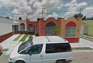 Casa en  José Vasconcelos, Magisterial De Irapuato, Irapuato, Guanajuato, México