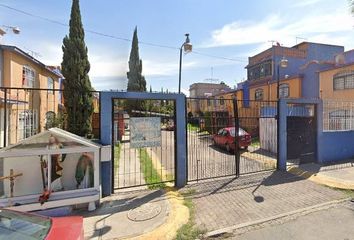 Casa en condominio en  Colinas De La Antigua, Unidad San Buenaventura, San Buenaventura, Estado De México, México