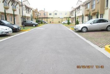 Casa en condominio en  Fraccionamiento Real Toscana, Ojo De Agua, Estado De México, México