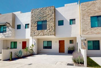 Casa en  La Vista Residencial, Anillo Vial Fray Junípero Serra, Residencial La Vista, La Vista Residencial, Santiago De Querétaro, Querétaro, México